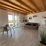 Alojamento de Acomodação e Pequeno-almoço Radici Mare 4*