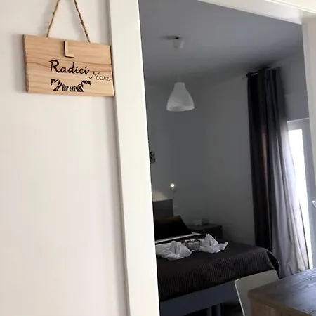 Radici Mare Bed & Breakfast
